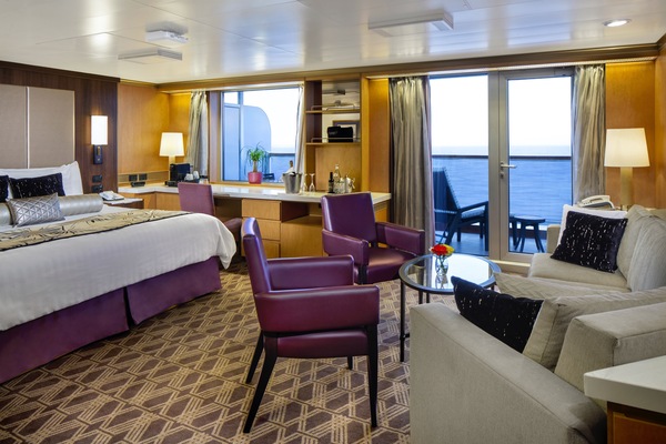 HAL Noordam Neptune Suite 1.jpg